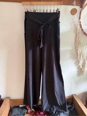 lululemon athletica Black Wide-Leg Tie-Front Pants